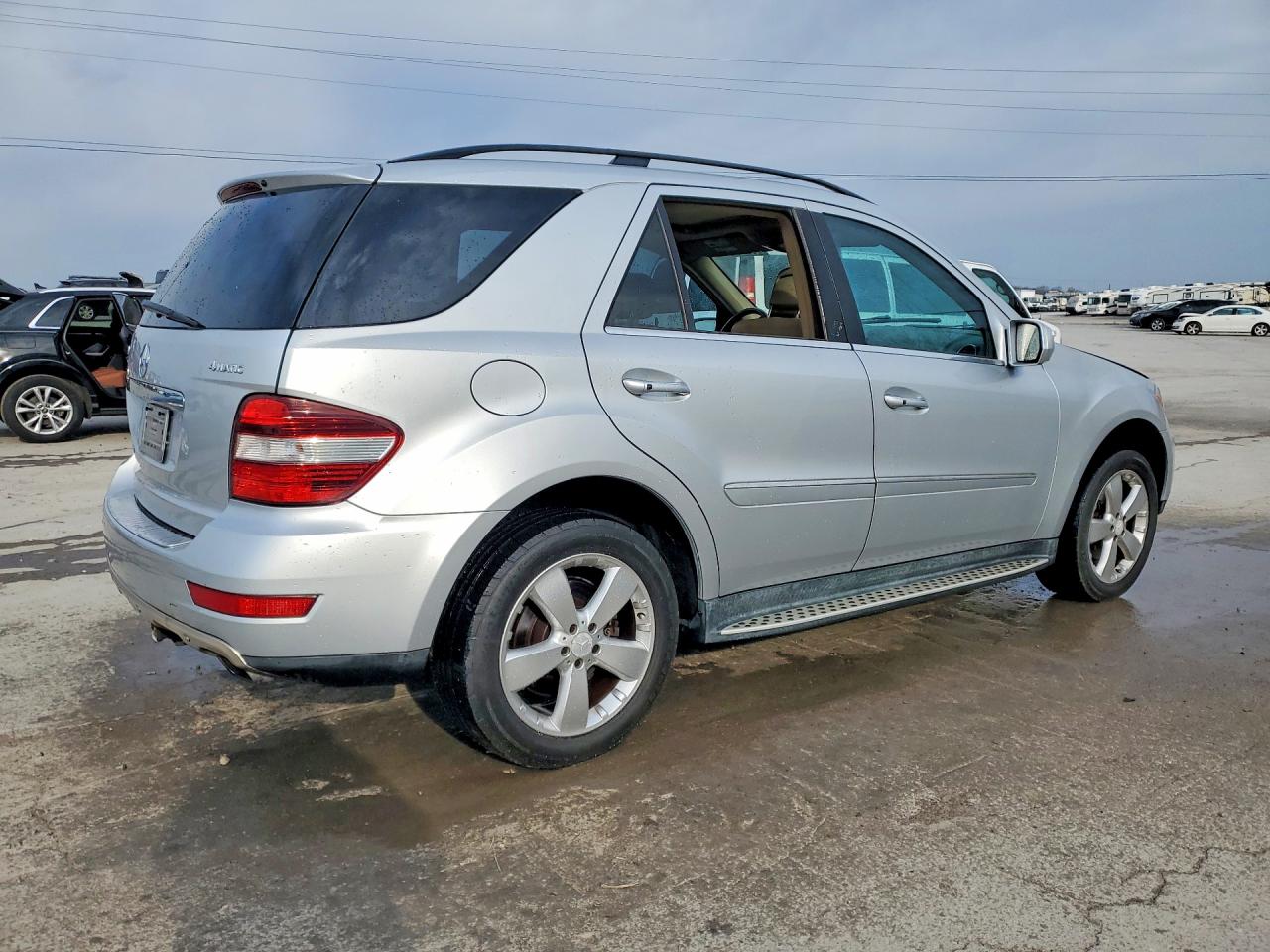 2010 MERCEDES-BENZ ML 350 4MATIC photo 3