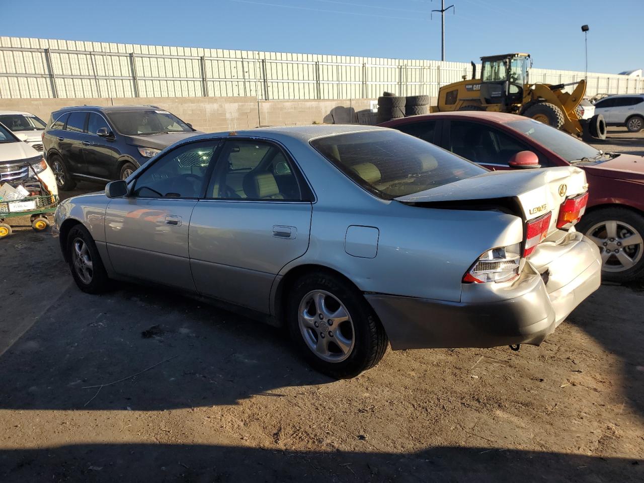 1997 LEXUS ES 300 photo 3