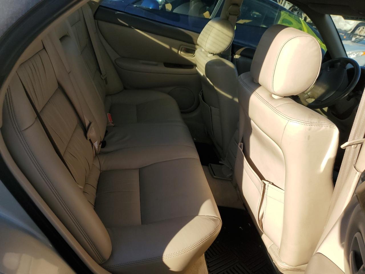 1997 LEXUS ES 300 photo 19
