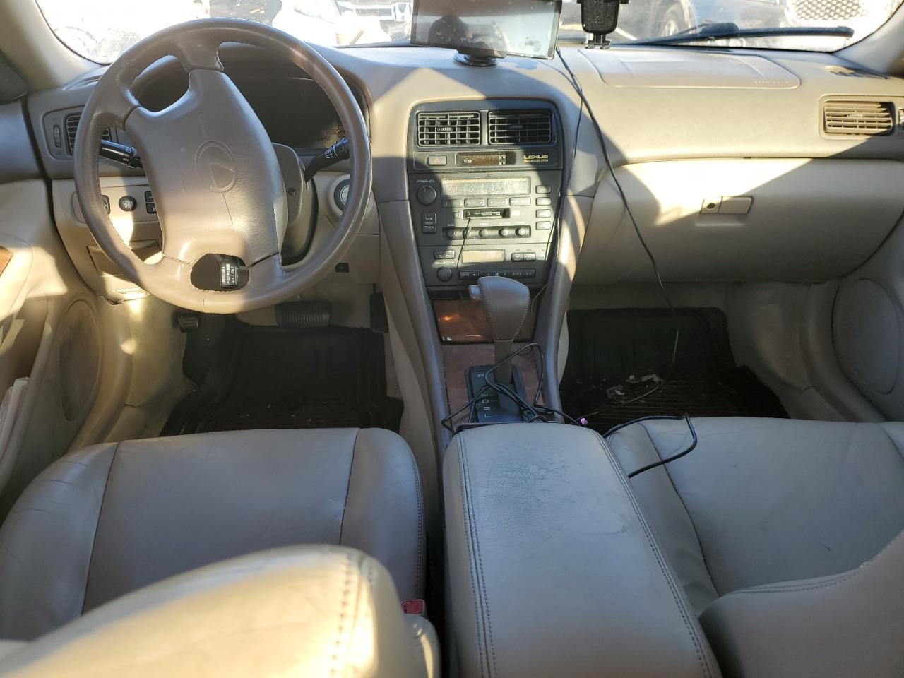 1997 LEXUS ES 300 photo 15