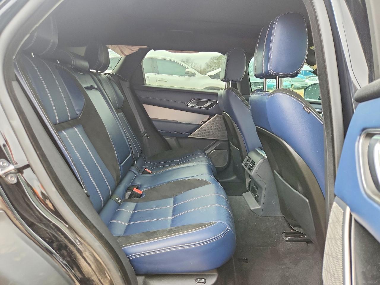 2018 LAND ROVER RANGE ROVER VELAR R-DYNAMIC SE photo 11