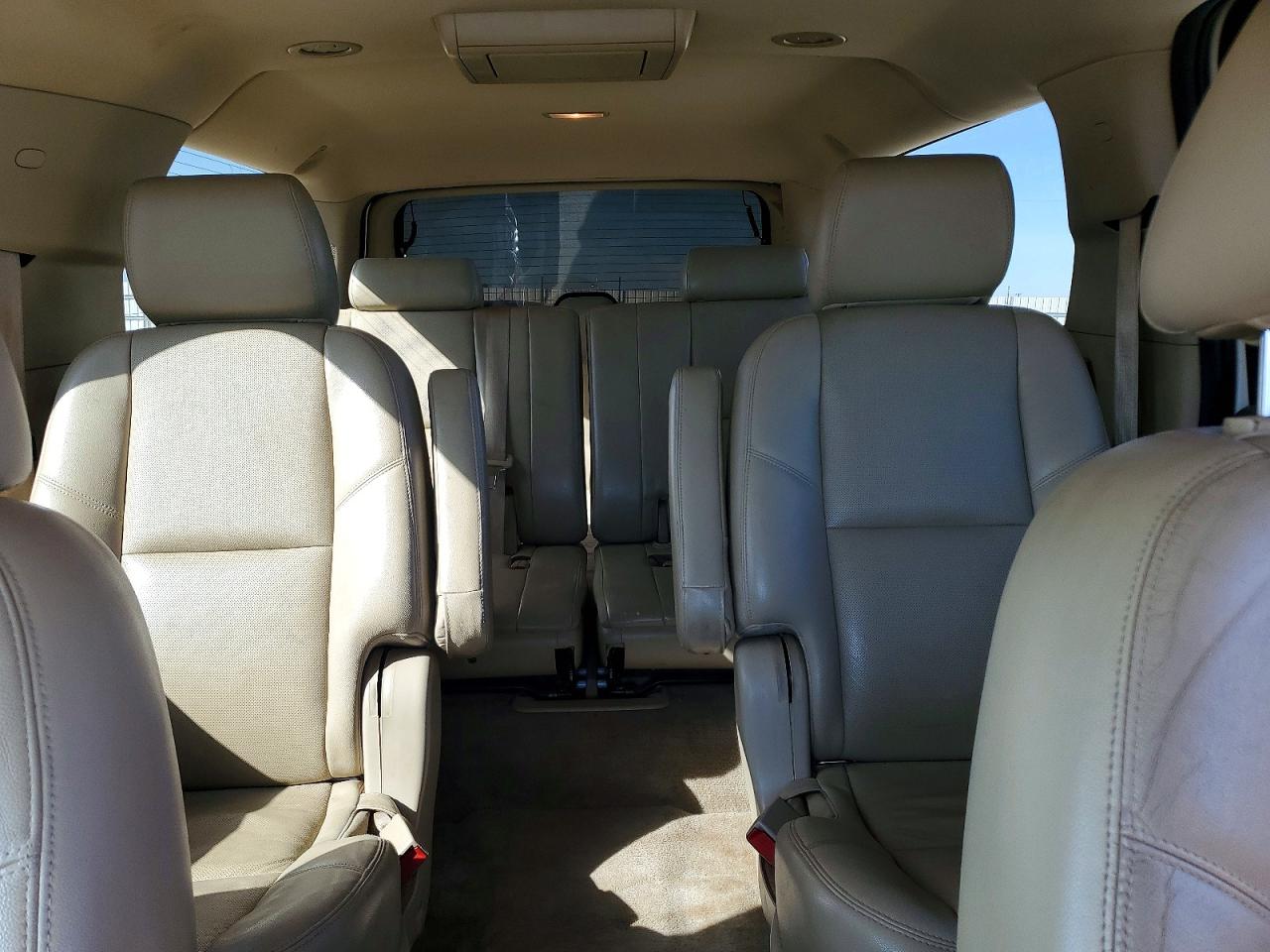 2013 GMC YUKON XL C1500 SLT photo 19