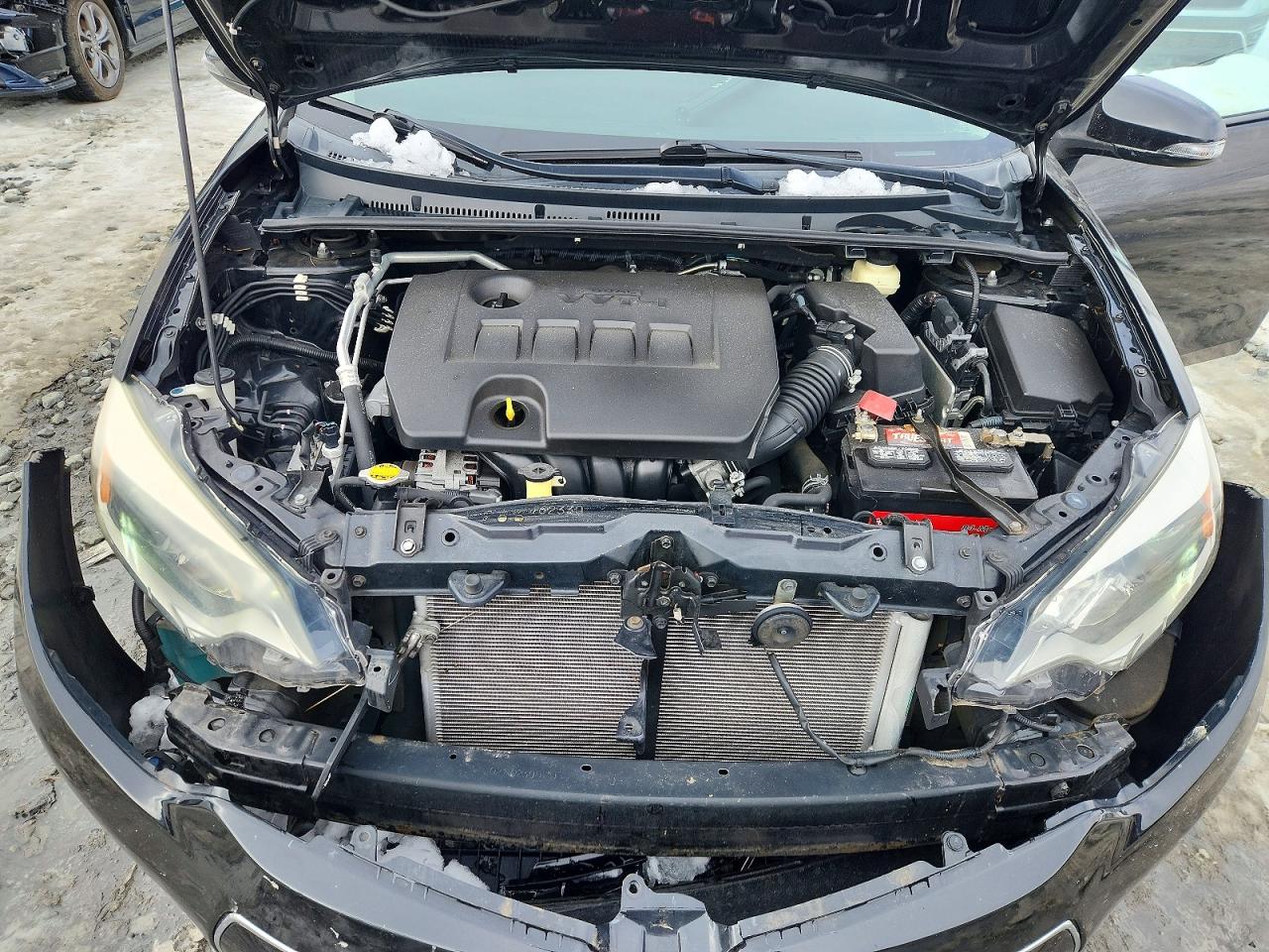 2015 TOYOTA COROLLA S PLUS photo 11