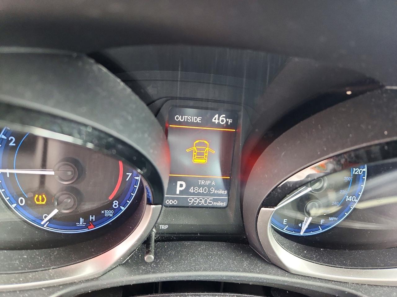 2015 TOYOTA COROLLA S PLUS photo 9