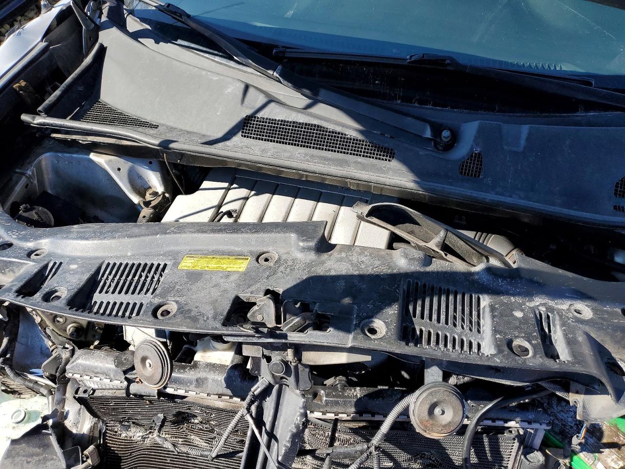 2010 TOYOTA HIGHLANDER BASE photo 34