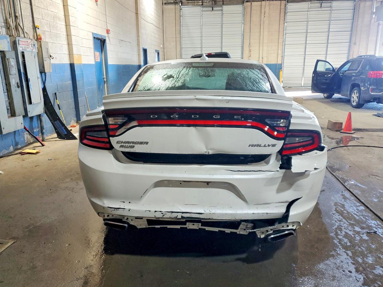 2016 DODGE CHARGER SXT photo 6