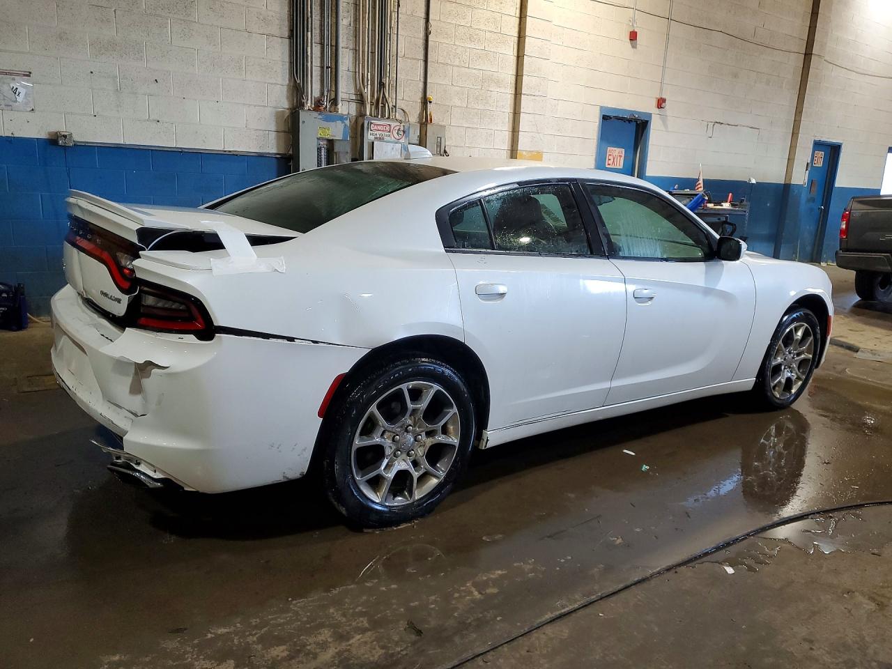 2016 DODGE CHARGER SXT photo 3