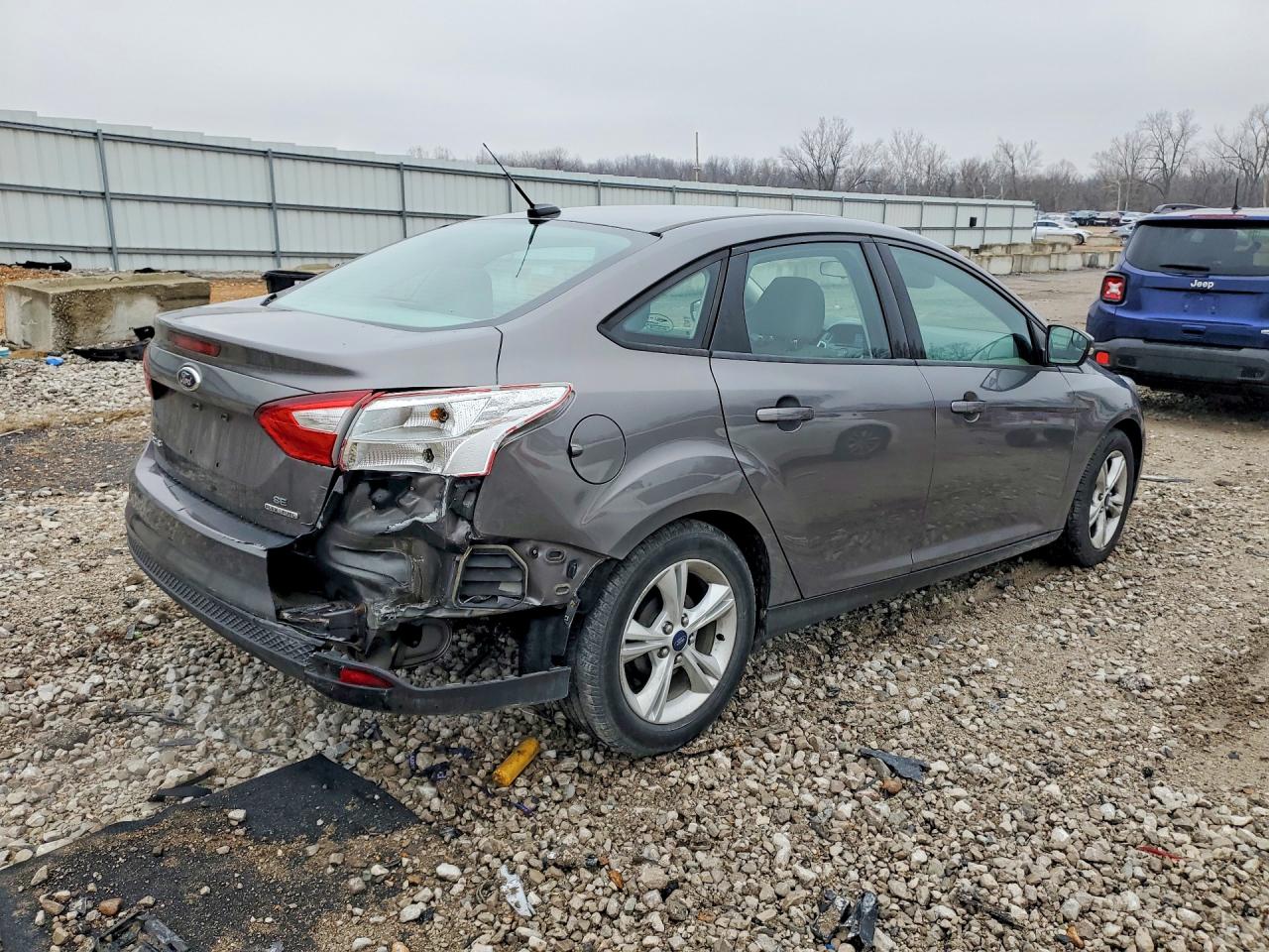 2014 FORD FOCUS SE photo 5