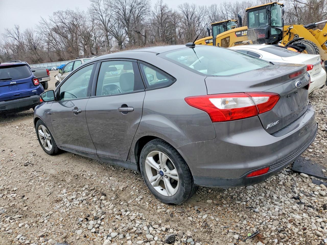 2014 FORD FOCUS SE photo 3