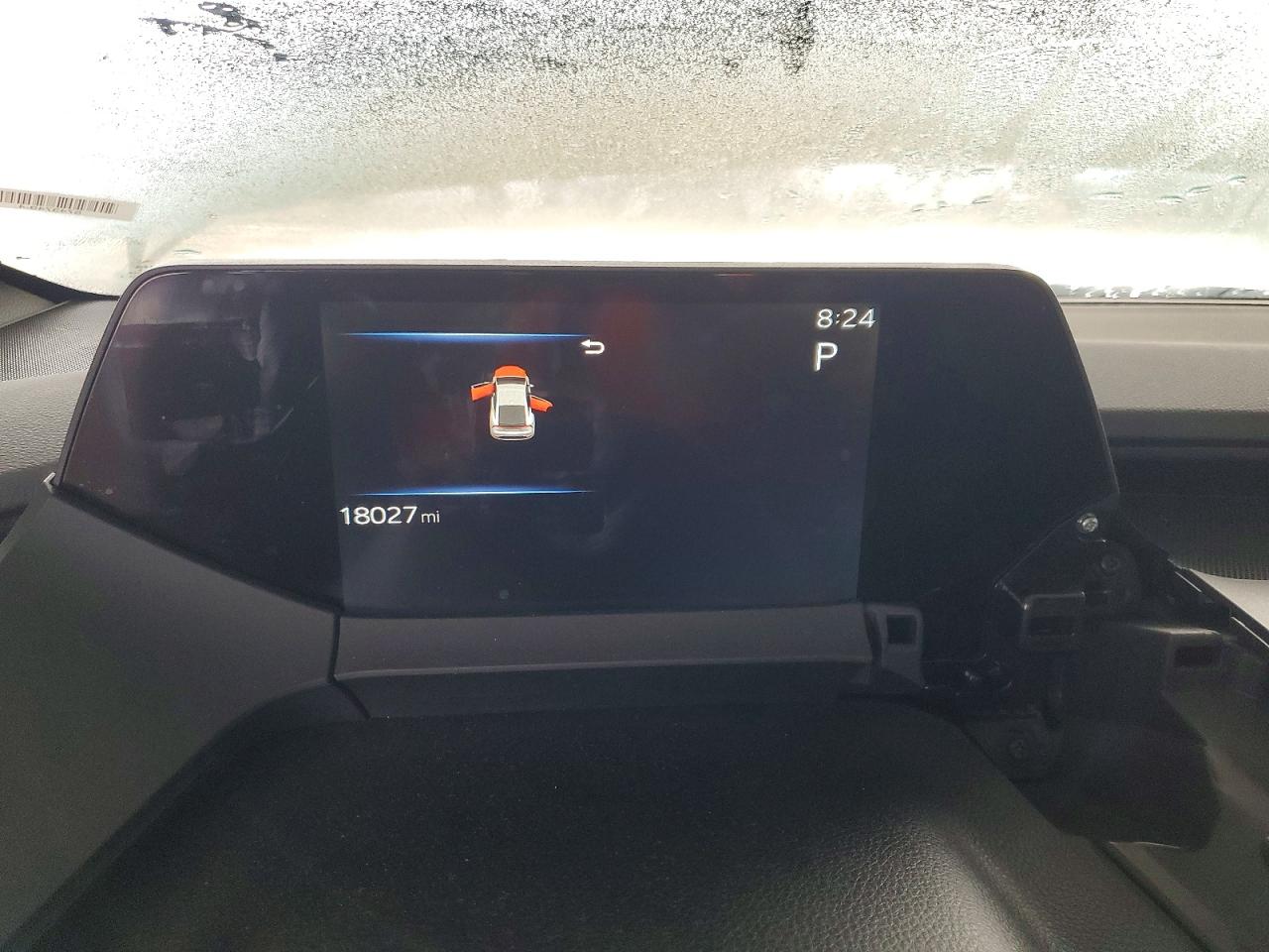 2025 TOYOTA PRIUS LE photo 9