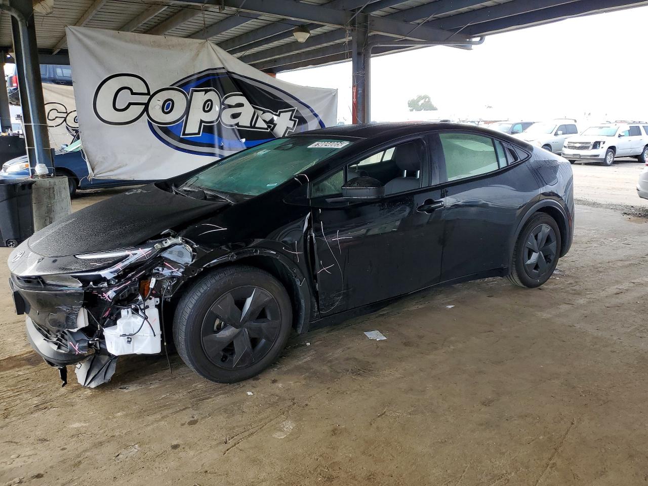 2025 TOYOTA PRIUS