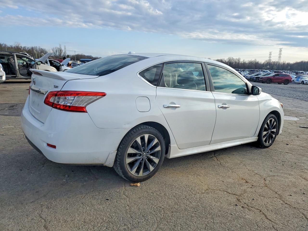 2017 NISSAN SENTRA SR photo 5