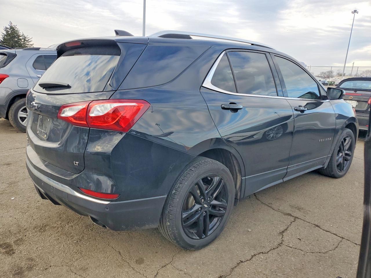 2020 CHEVROLET EQUINOX LT photo 5
