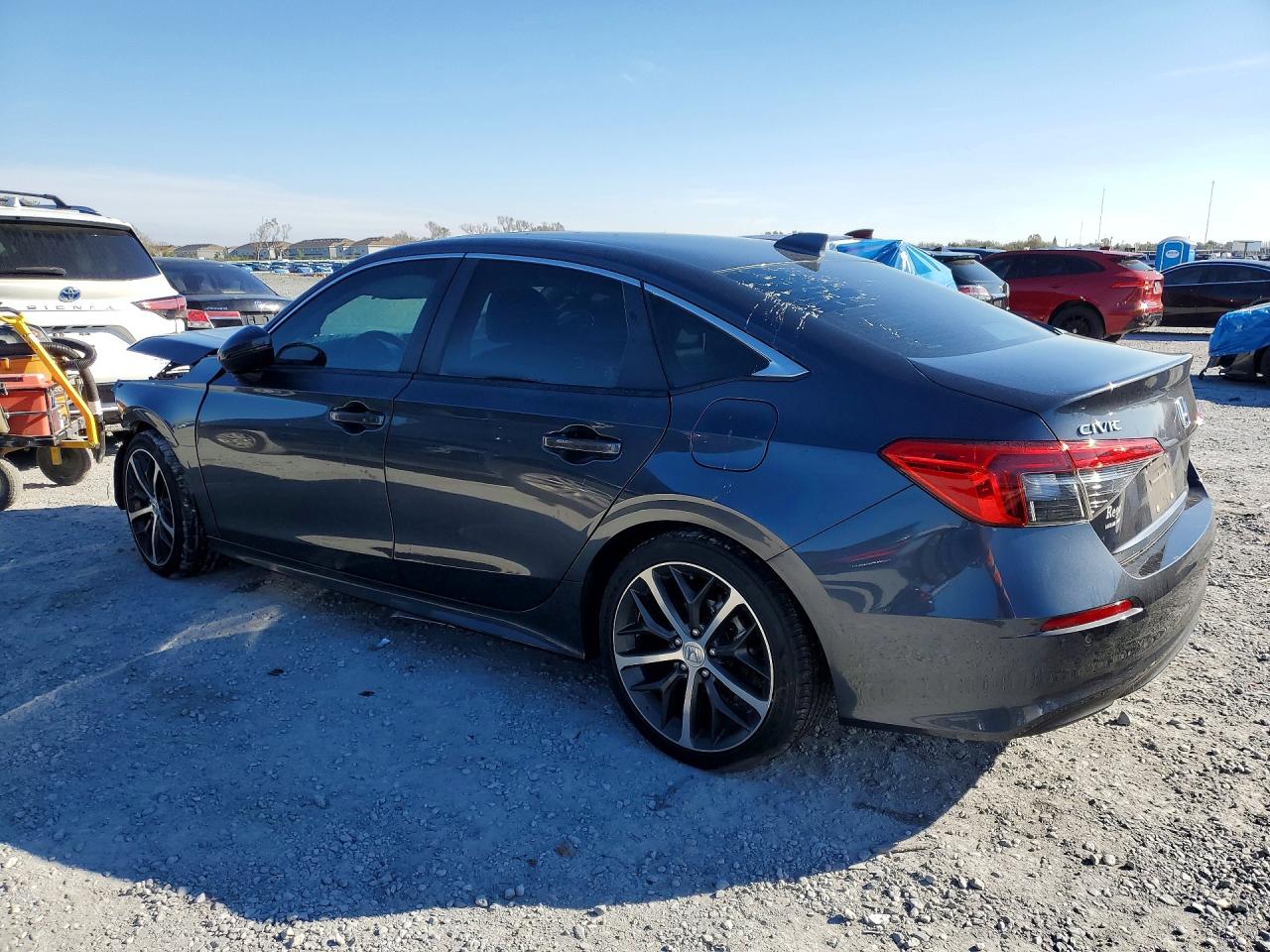2024 HONDA CIVIC TOURING photo 2