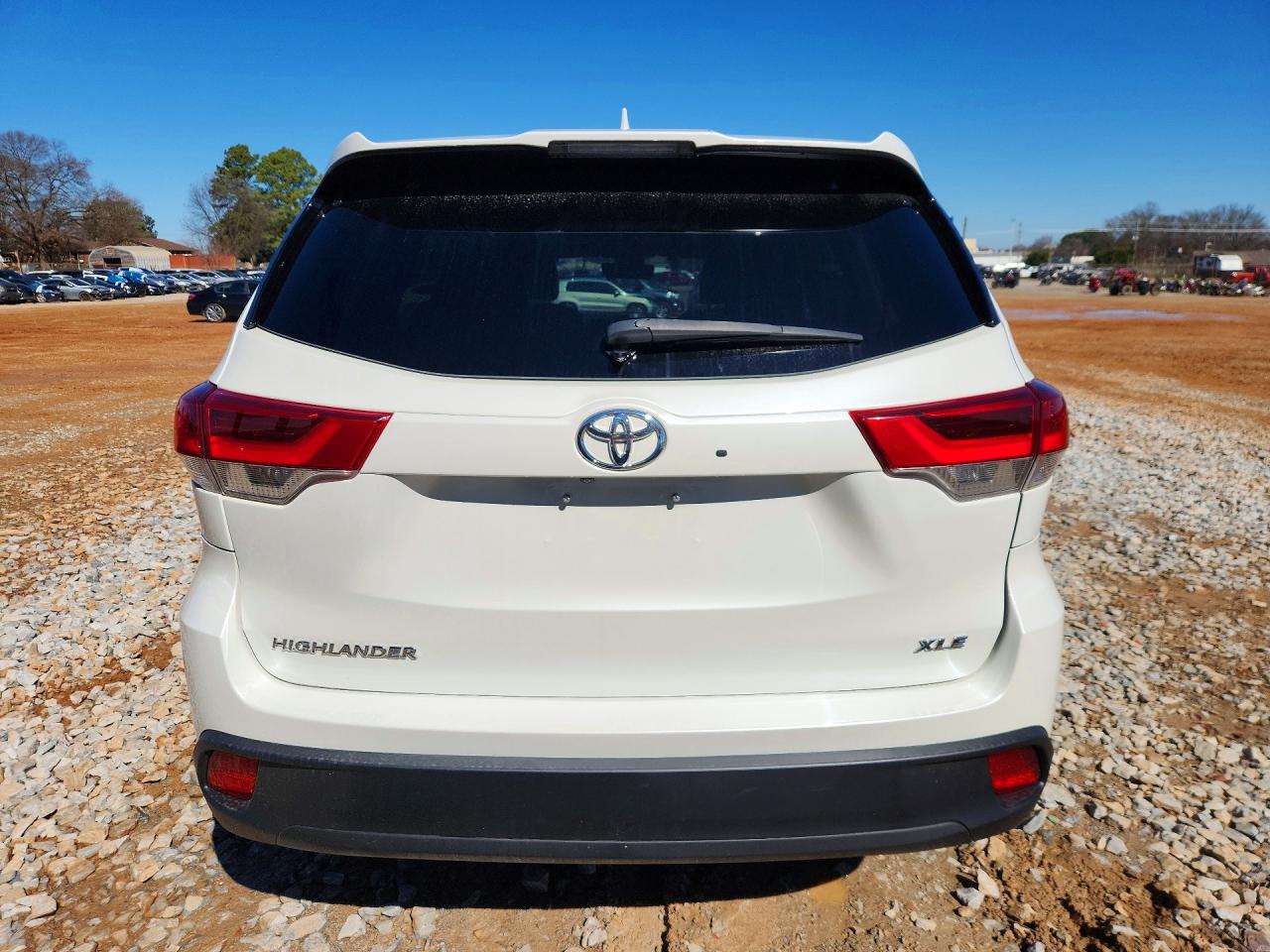 2017 TOYOTA HIGHLANDER XLE photo 6