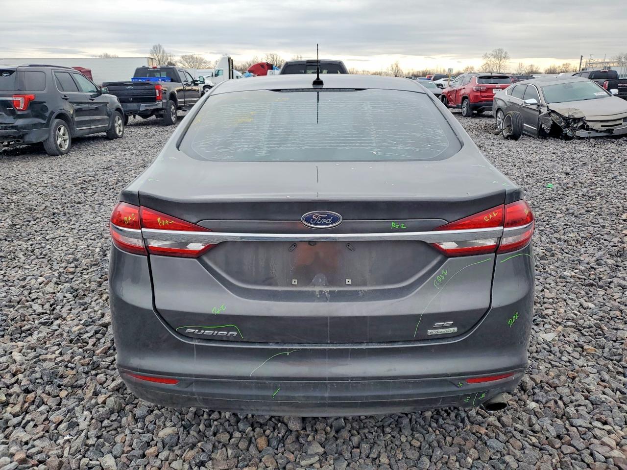 2017 FORD FUSION SE photo 16
