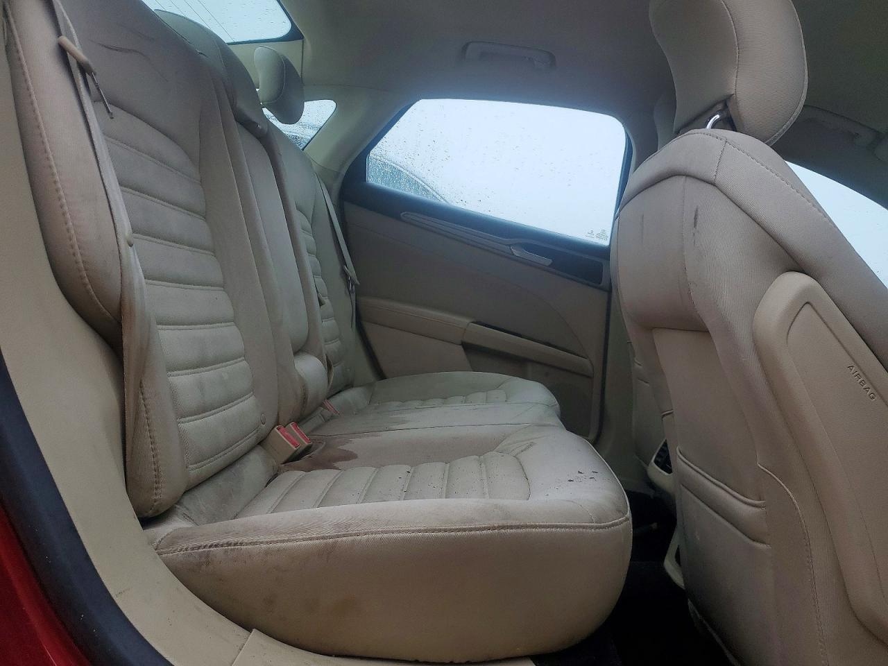 2014 FORD FUSION SE photo 28