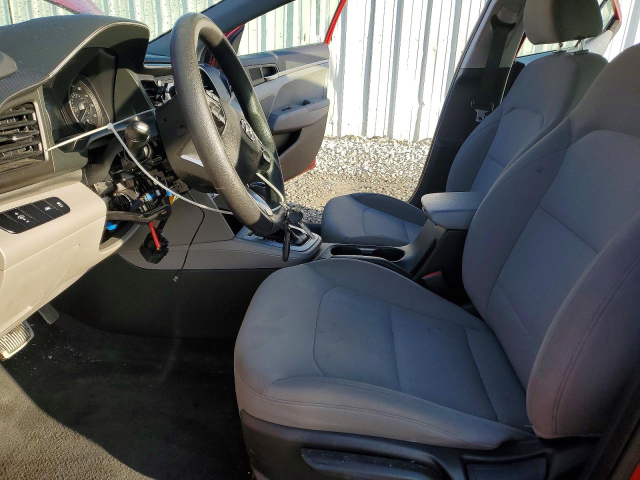 2020 HYUNDAI ELANTRA SE photo 7