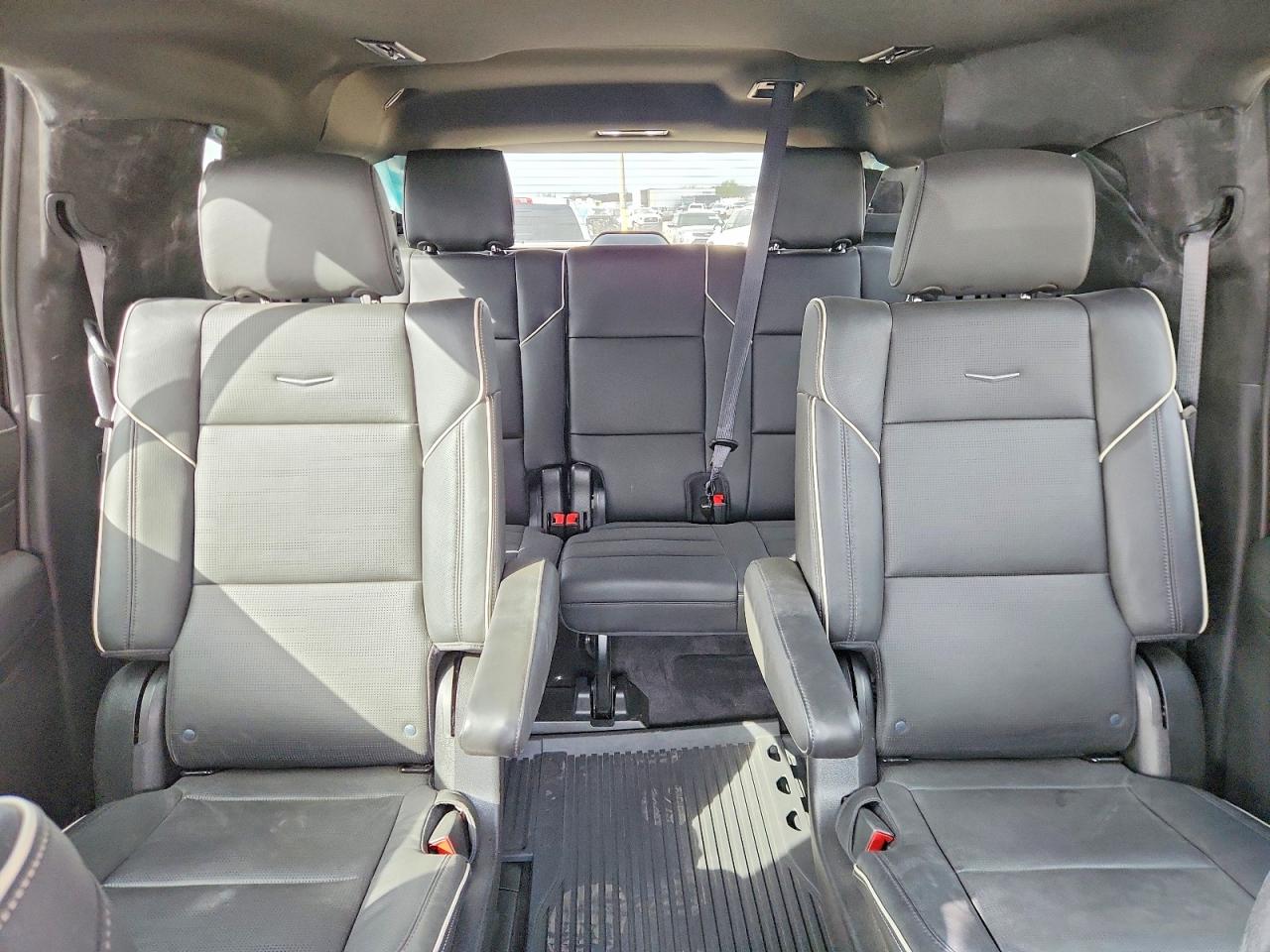 2022 CADILLAC ESCALADE ESV SPORT photo 19