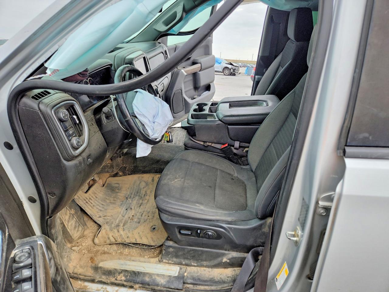 2019 CHEVROLET SILVERADO C1500 LT photo 13