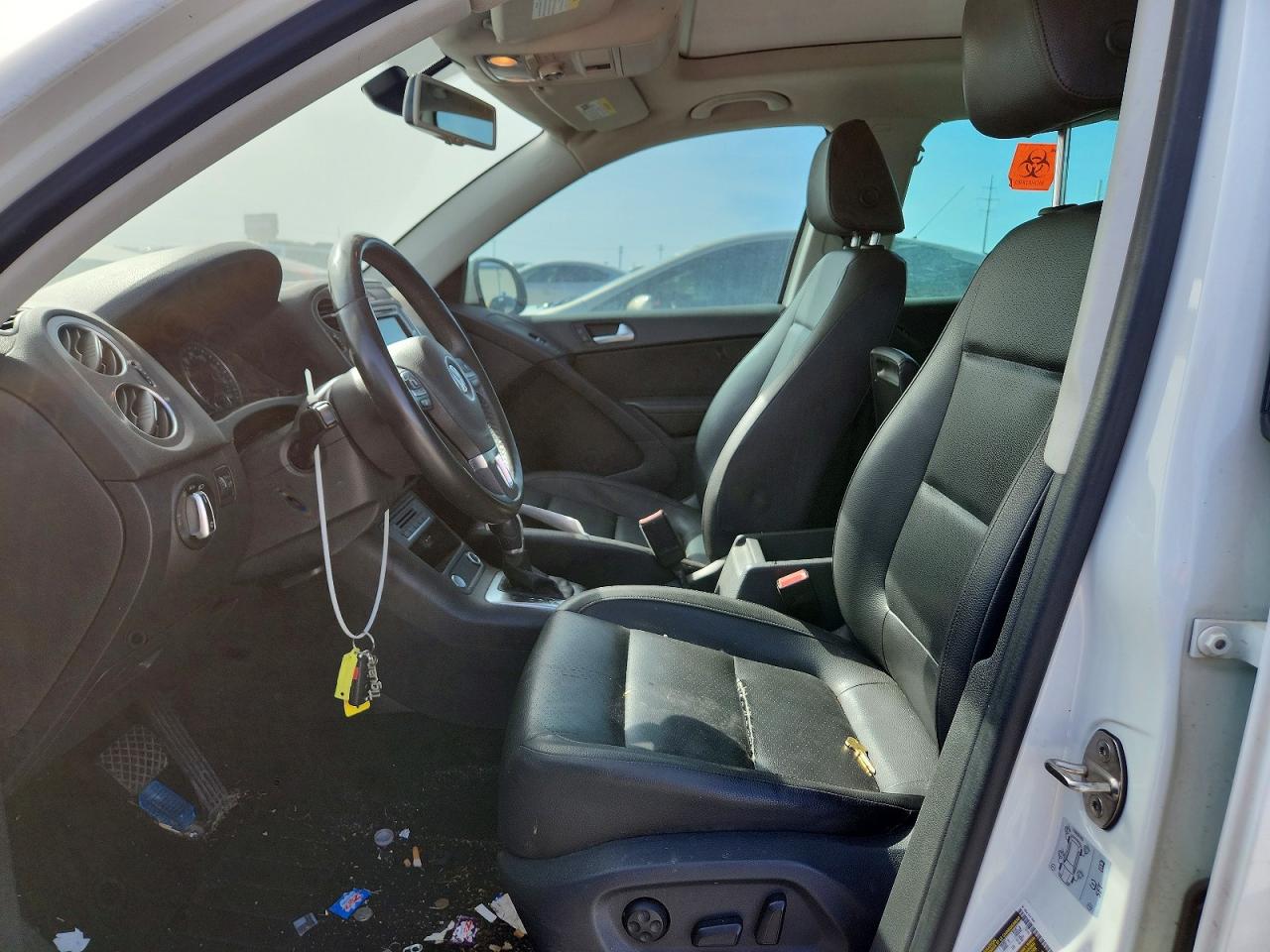 2016 VOLKSWAGEN TIGUAN S photo 19