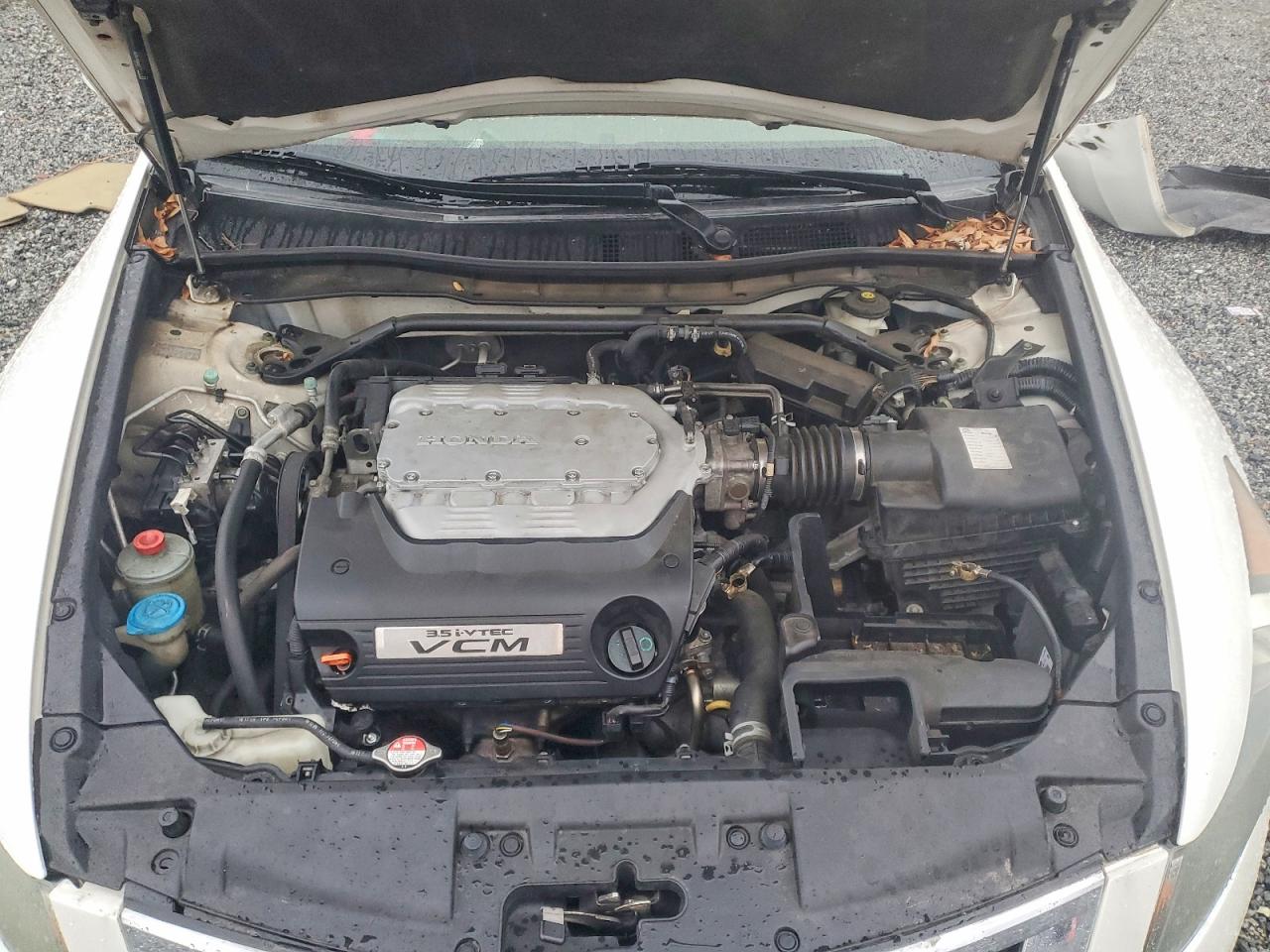 2010 HONDA ACCORD photo 21