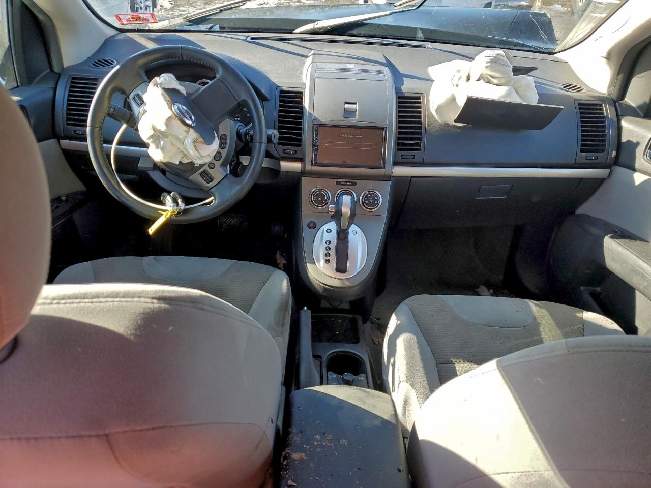 2010 NISSAN SENTRA 2.0 photo 8