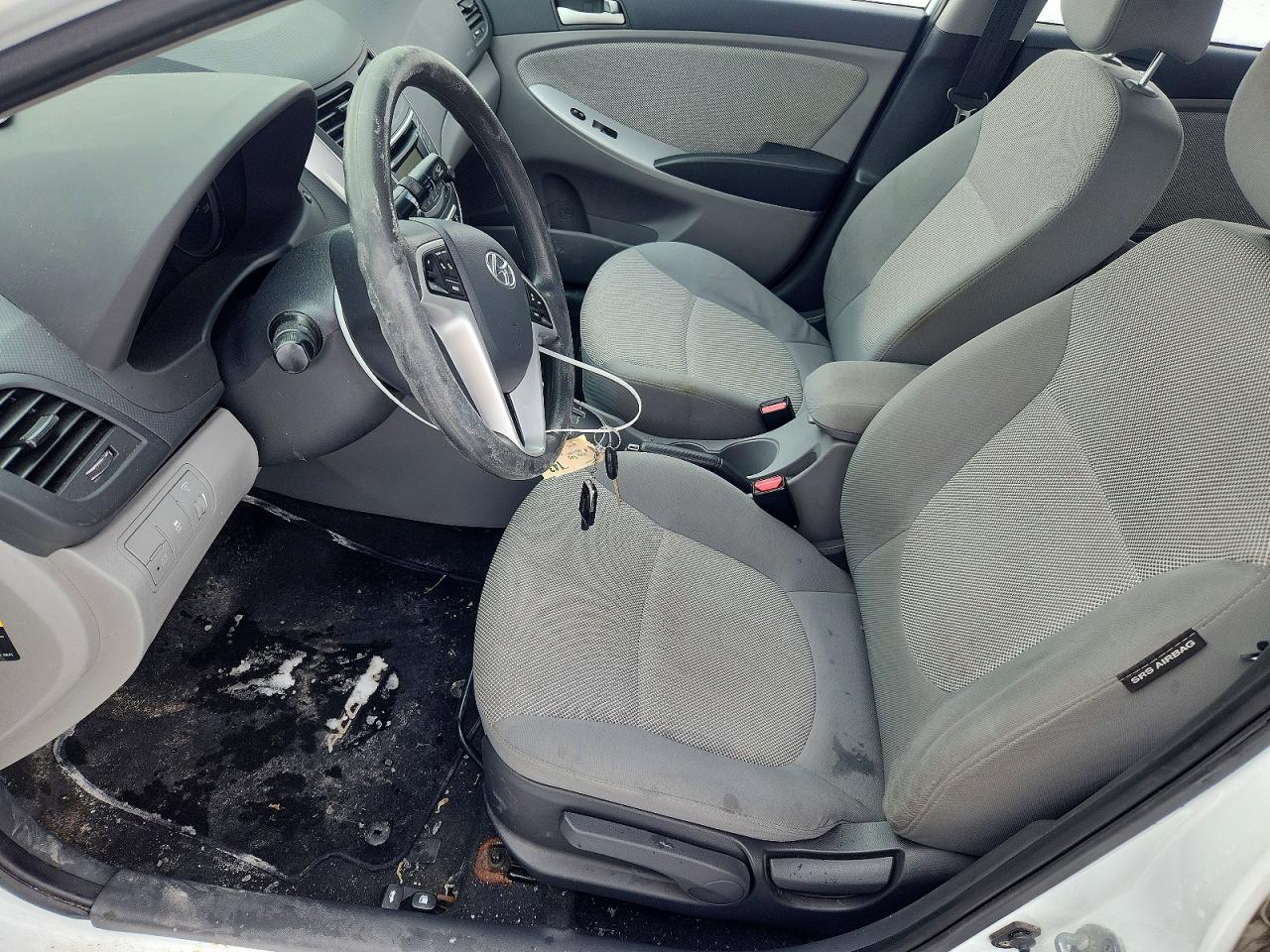 2012 HYUNDAI ACCENT GLS photo 7