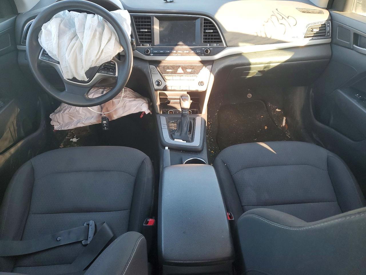 2018 HYUNDAI ELANTRA SEL photo 15