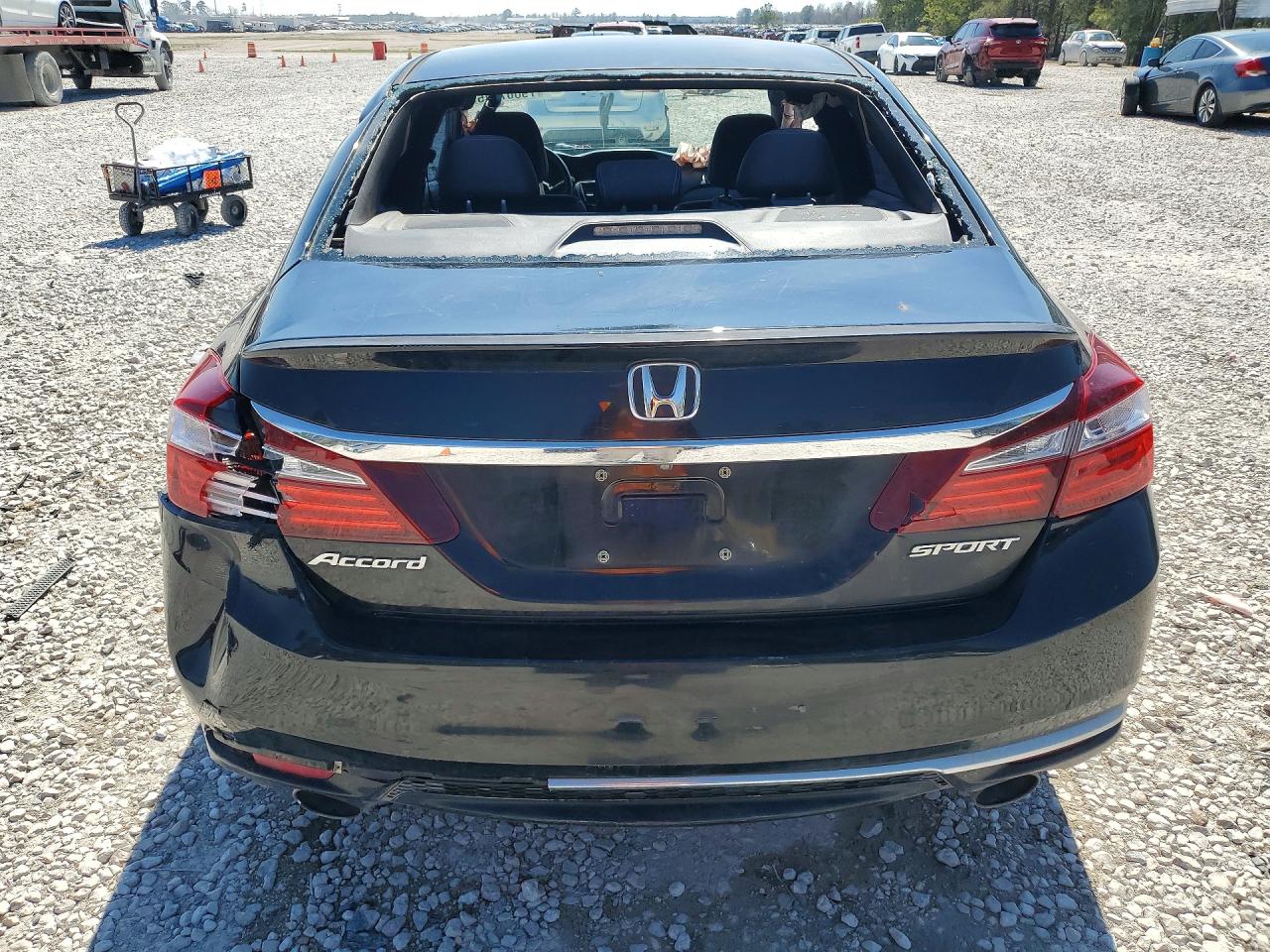 2016 HONDA ACCORD SPORT photo 16