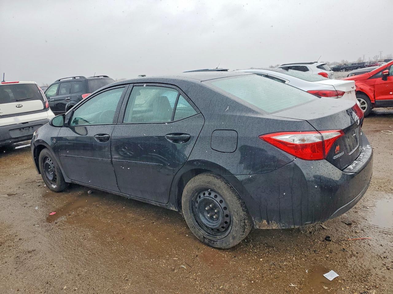 2016 TOYOTA COROLLA LE photo 4