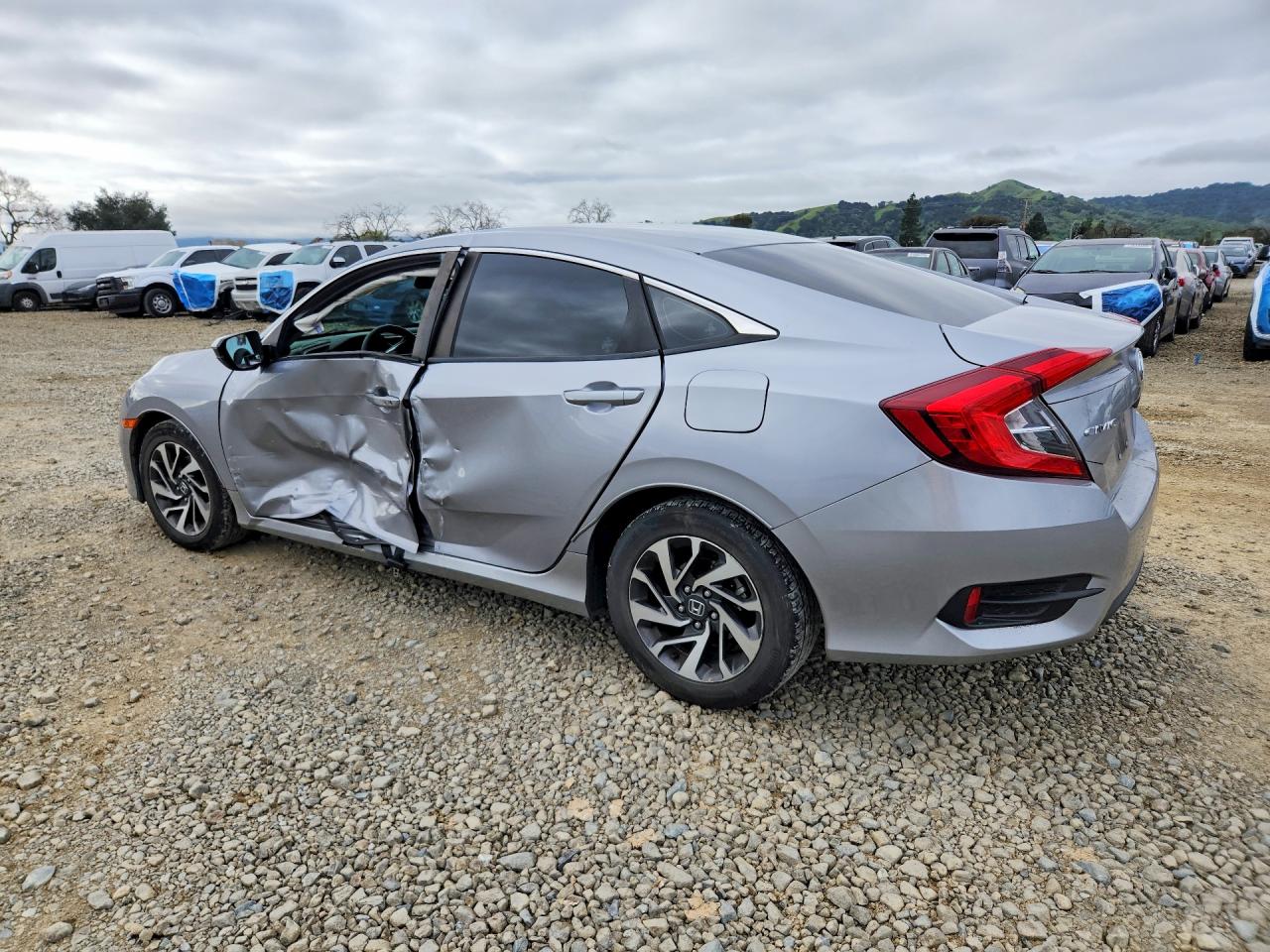 2016 HONDA CIVIC EX photo 2