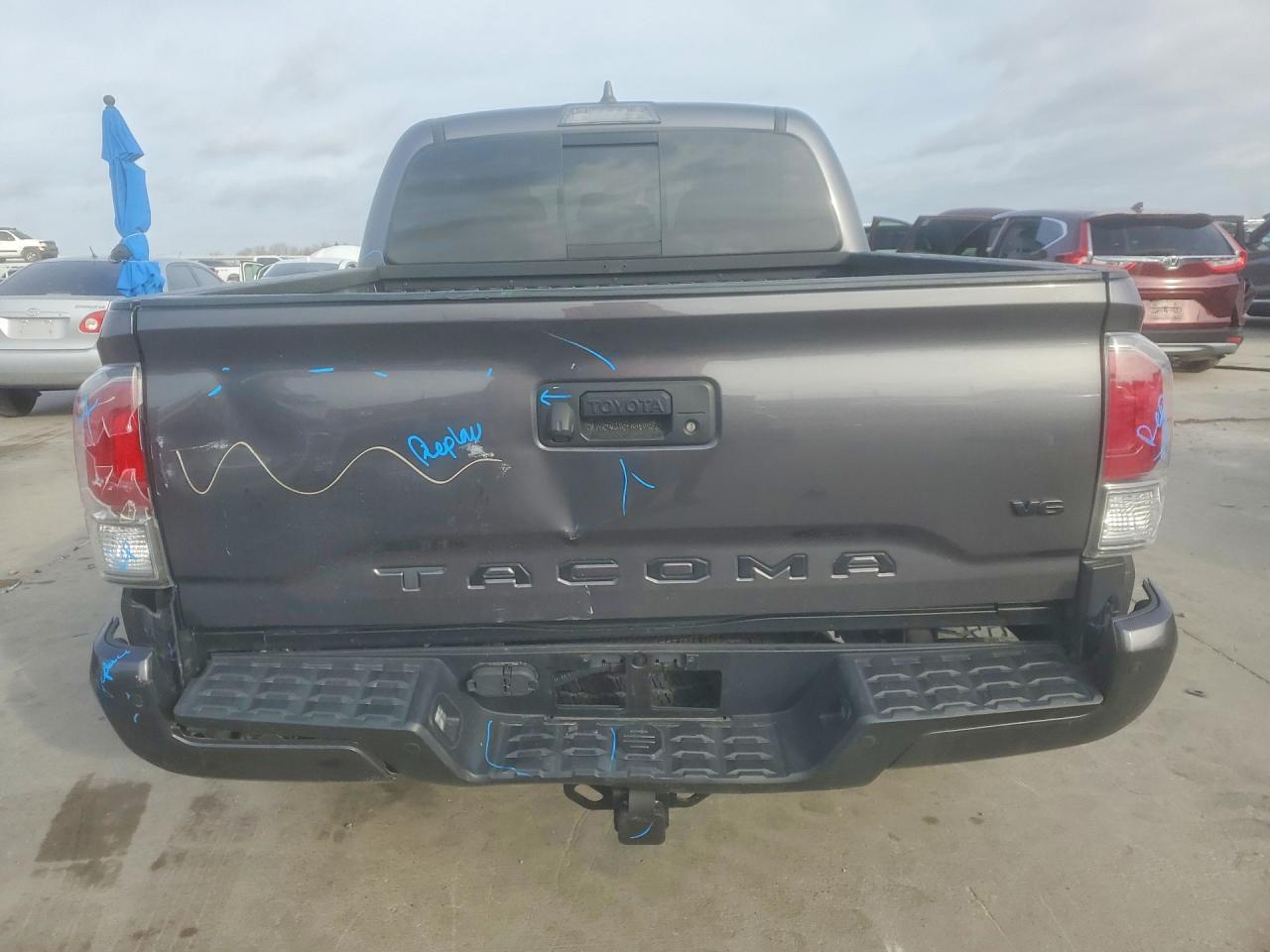 2021 TOYOTA TACOMA TRD OFF-ROAD photo 6
