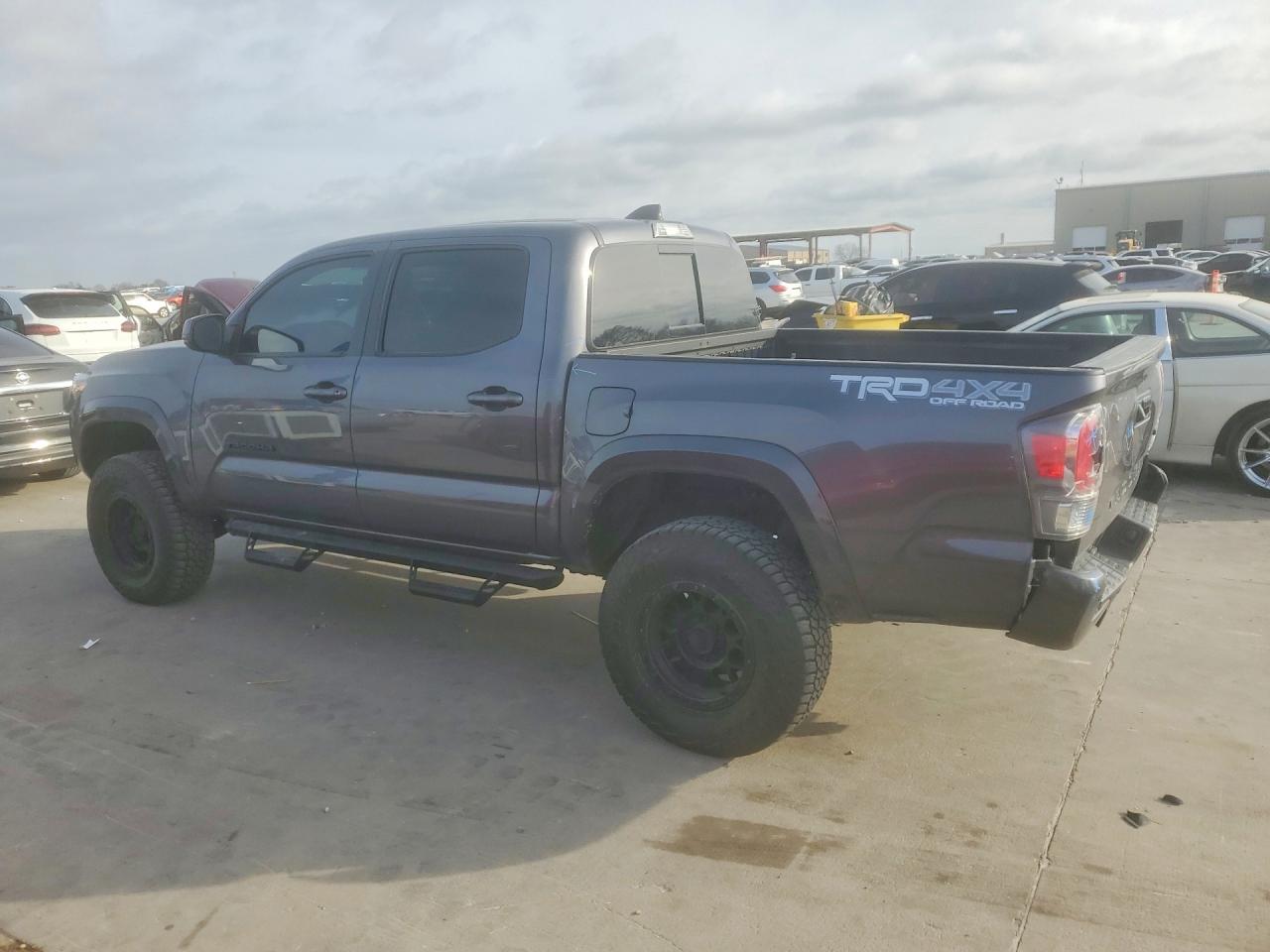 2021 TOYOTA TACOMA TRD OFF-ROAD photo 2