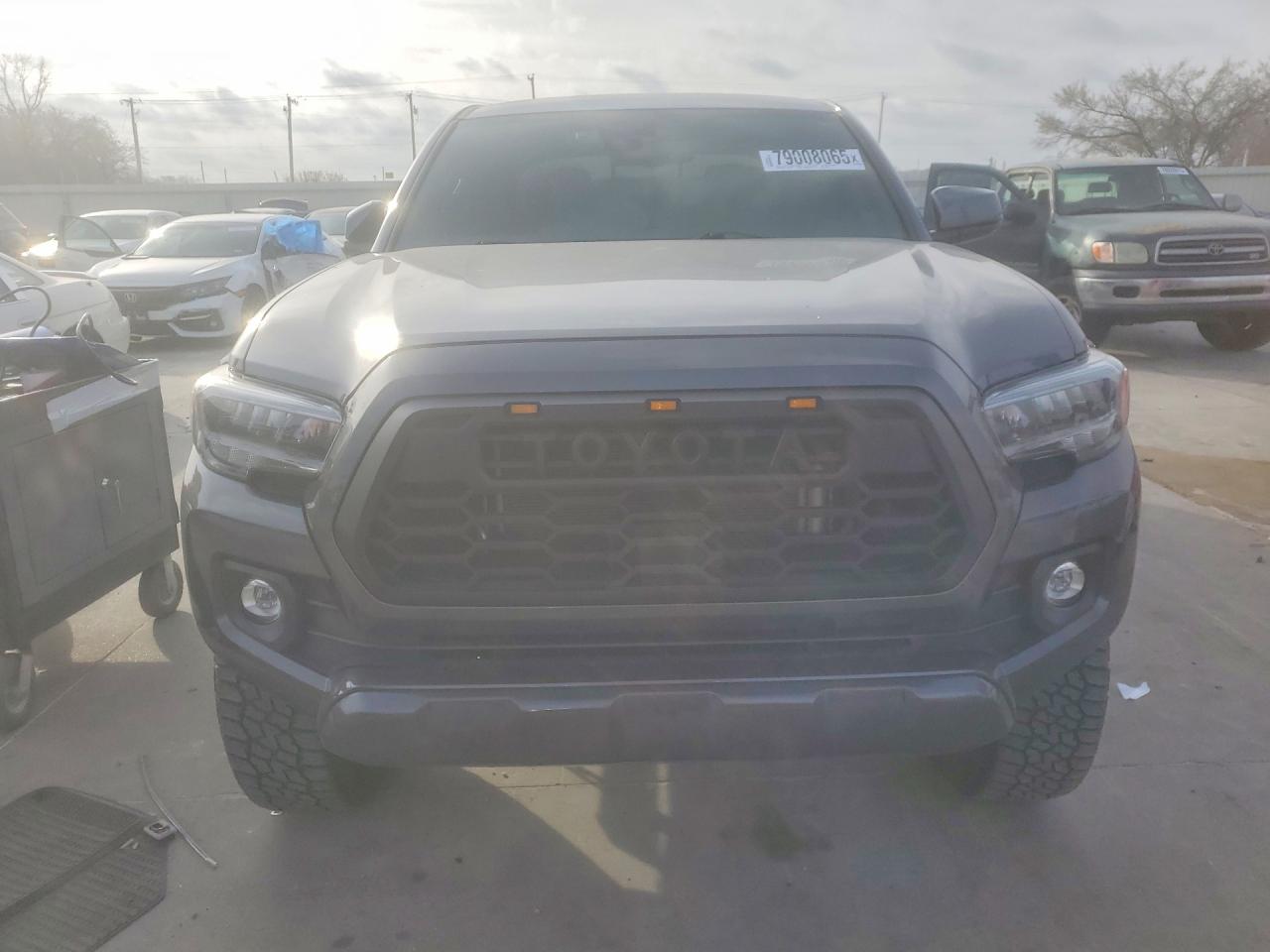 2021 TOYOTA TACOMA TRD OFF-ROAD photo 5