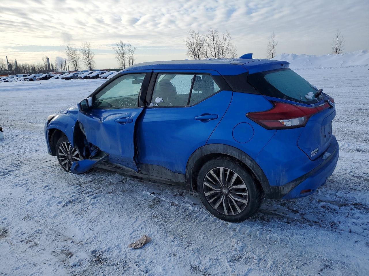 2021 NISSAN KICKS SV photo 2