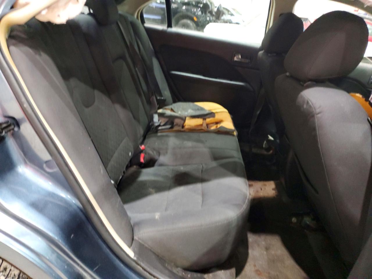 2011 FORD FUSION SE photo 19