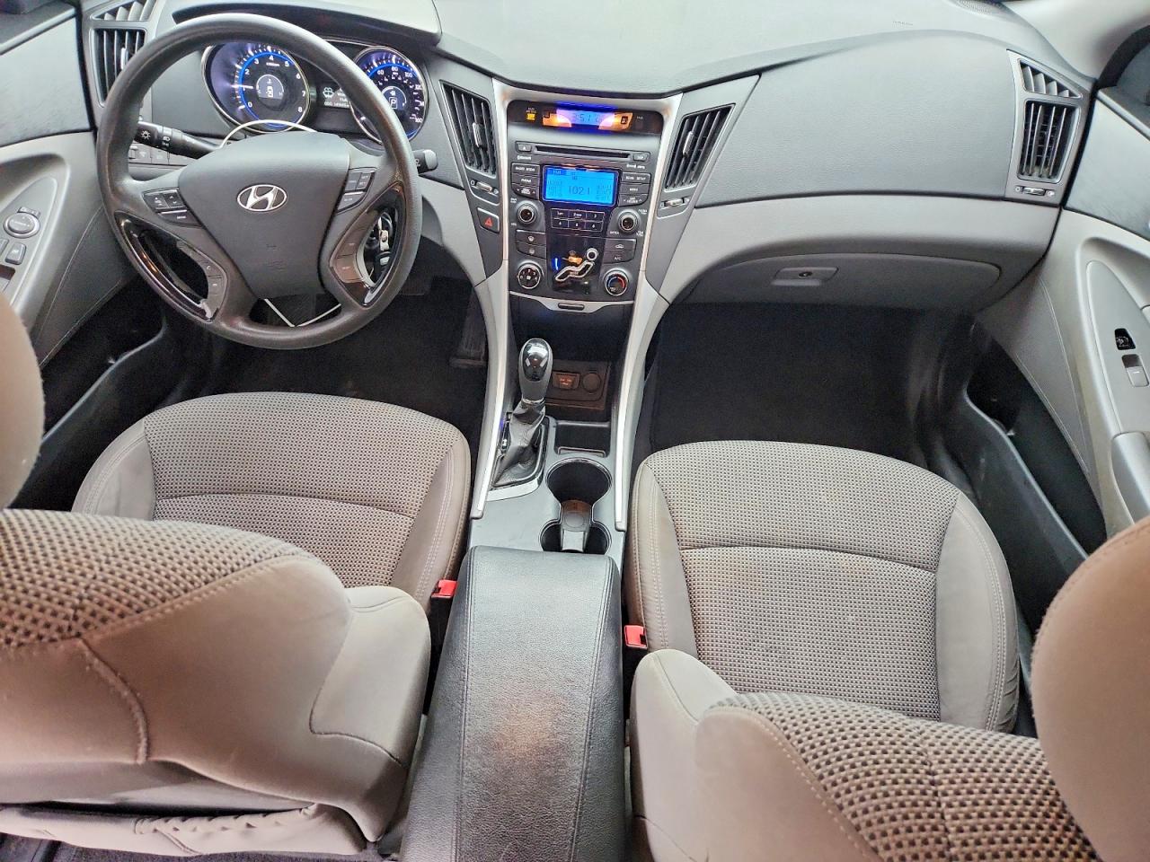 2012 HYUNDAI SONATA GLS photo 8