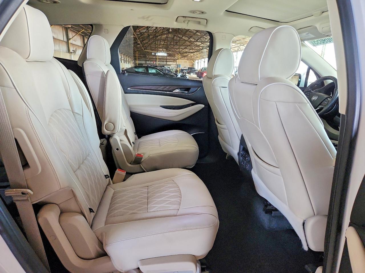 2022 BUICK ENCLAVE AVENIR photo 11
