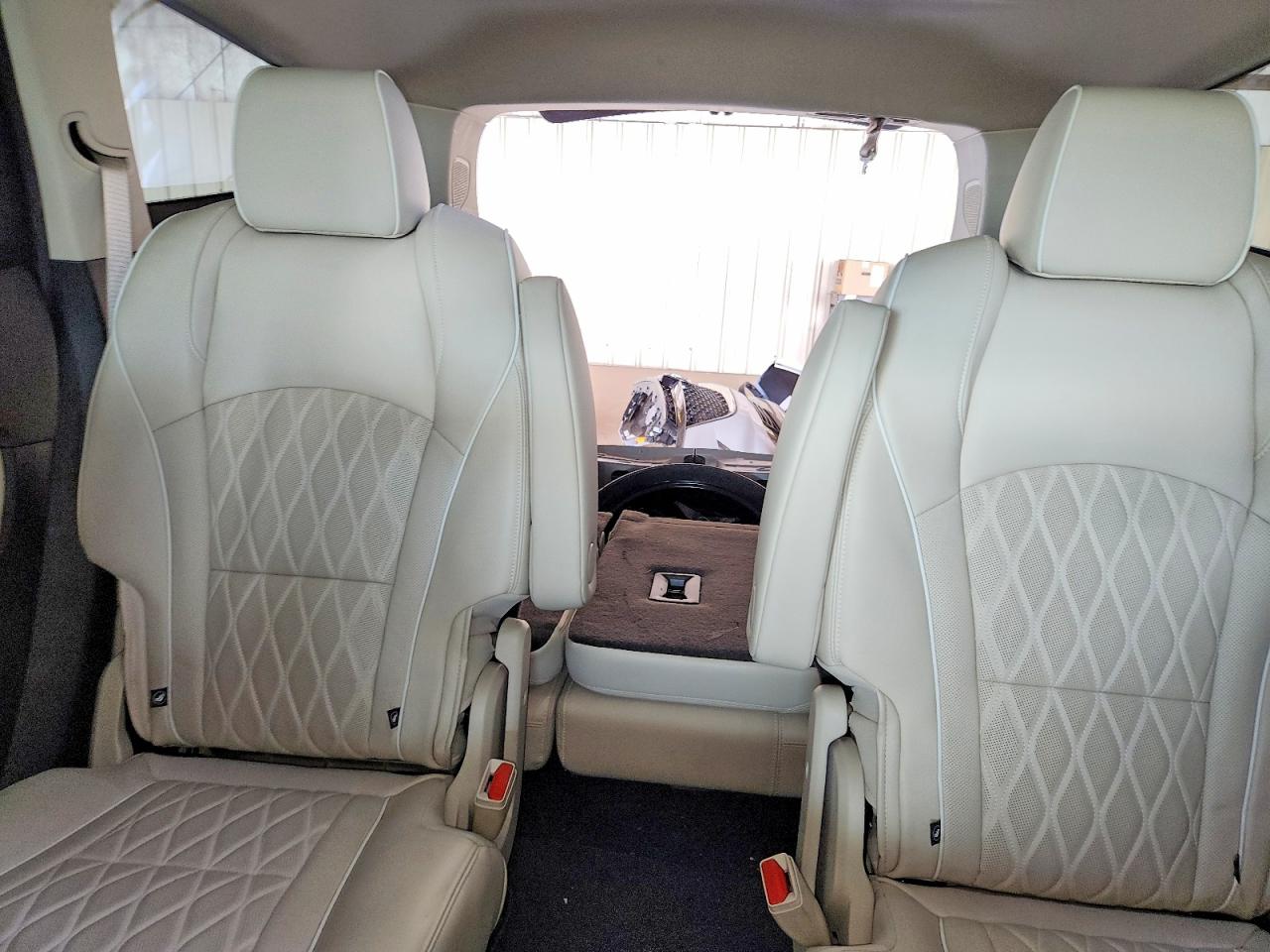 2022 BUICK ENCLAVE AVENIR photo 10