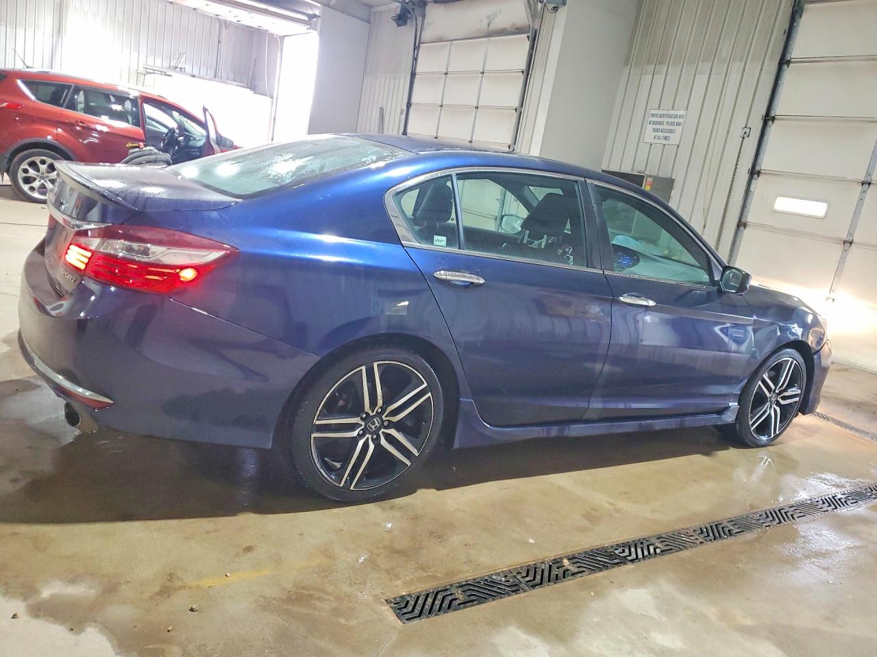 2017 HONDA ACCORD SPORT photo 5