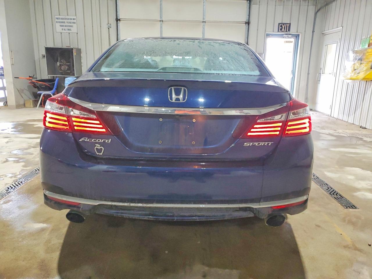 2017 HONDA ACCORD SPORT photo 11