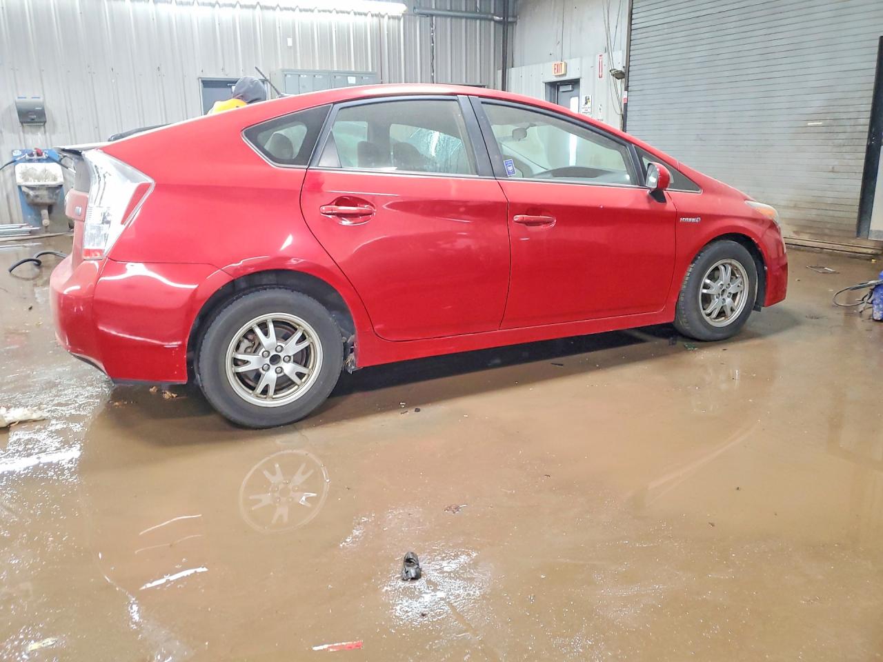 2011 TOYOTA PRIUS TWO photo 5
