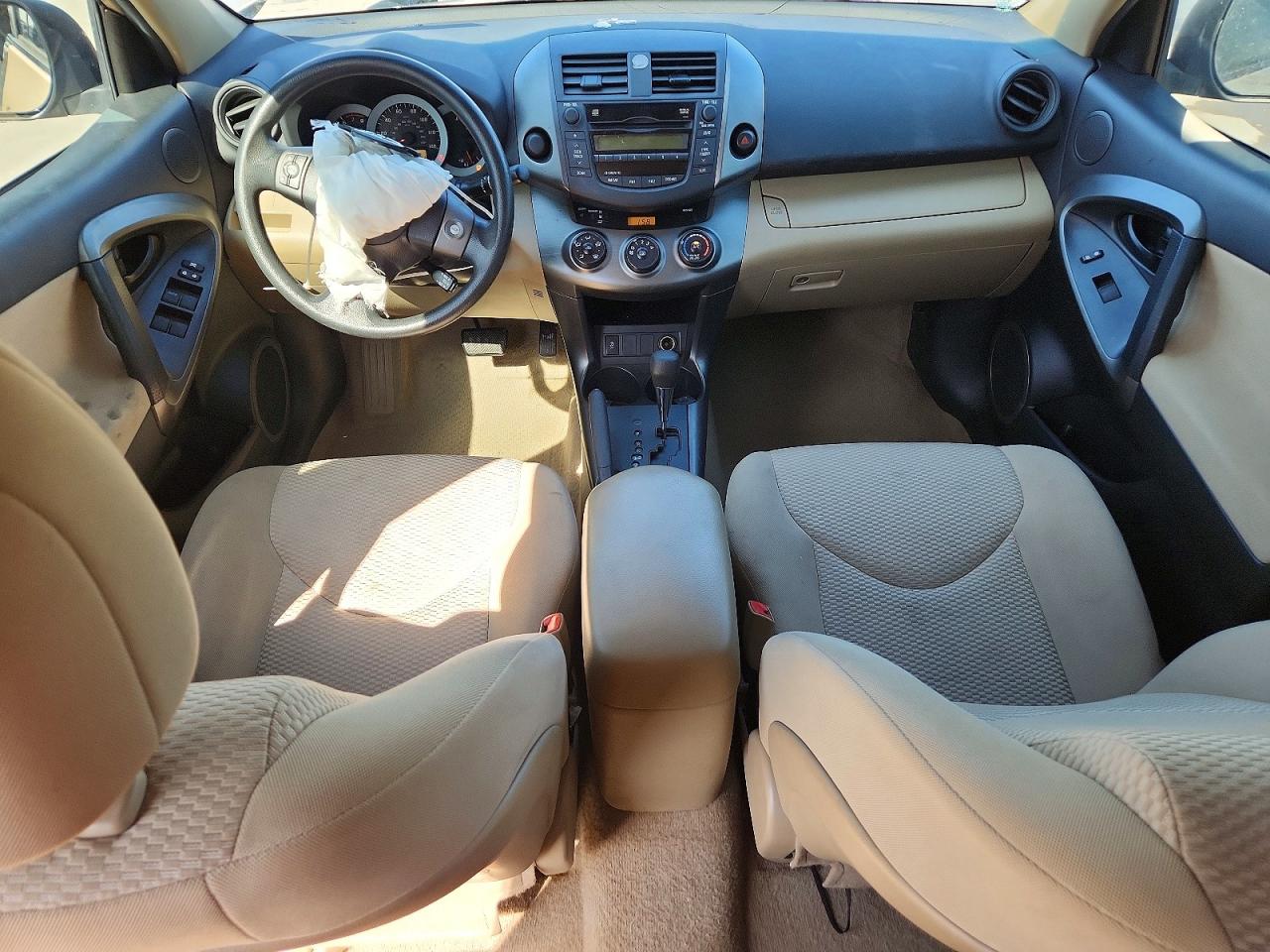 2011 TOYOTA RAV4 BASE photo 8