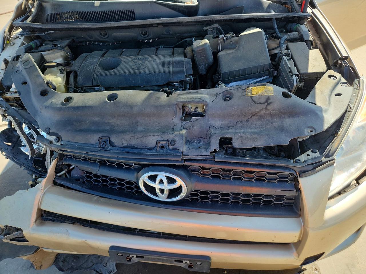 2011 TOYOTA RAV4 BASE photo 11