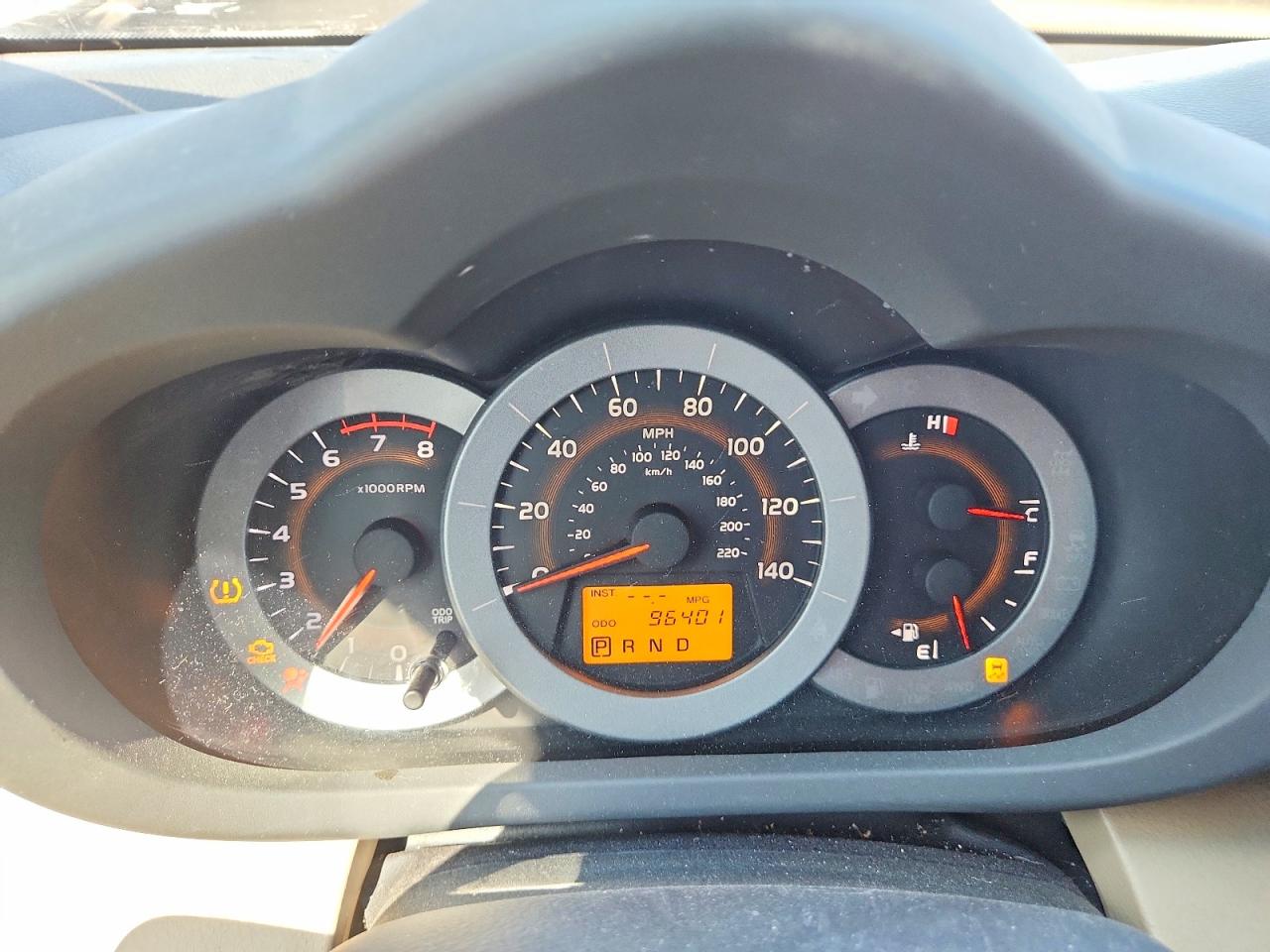 2011 TOYOTA RAV4 BASE photo 9