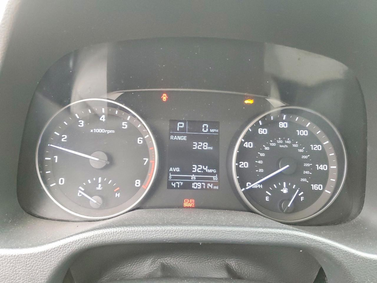 2017 HYUNDAI ELANTRA SE photo 9