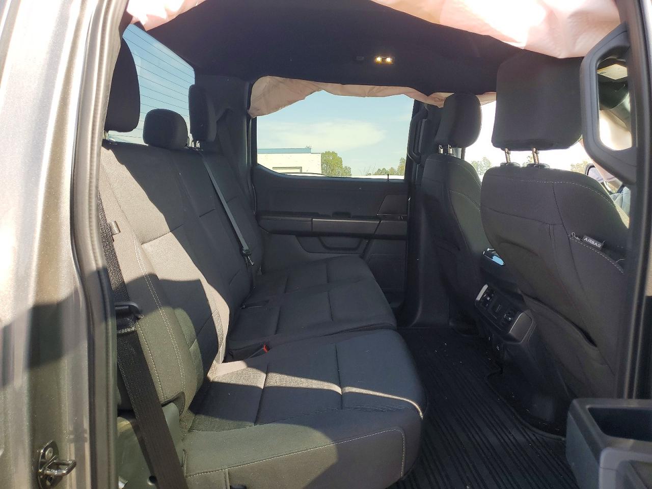 2024 FORD F150 XLT photo 28