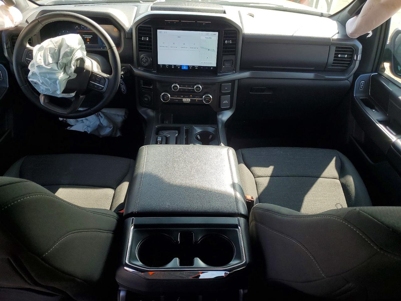 2024 FORD F150 XLT photo 22