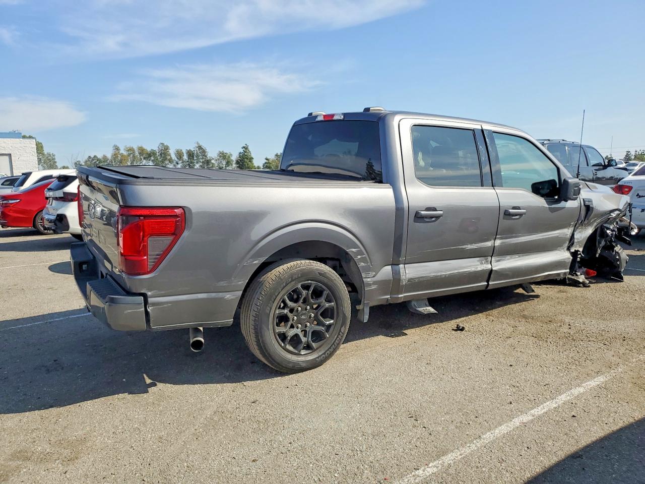 2024 FORD F150 XLT photo 7